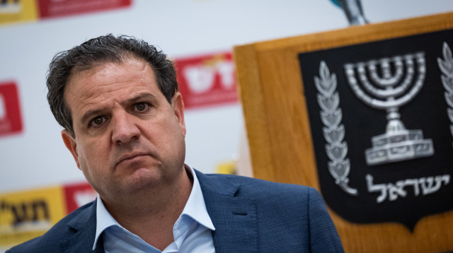איימן עודה (צילום: יונתן זינדל, פלאש 90)