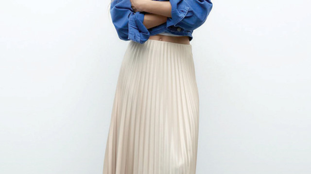 חצאית פליסה של זארה, 229 ש"ח (צילום: יח"צ חו"ל)