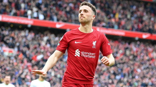 דיוגו ז'וטה במדי ליברפול (צילום: GettyImages, Michael Regan)