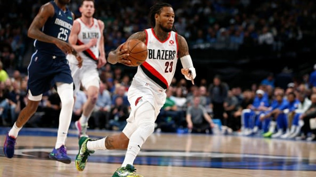 בן מקלמור במדי פורטלנד (צילום: GettyImages)