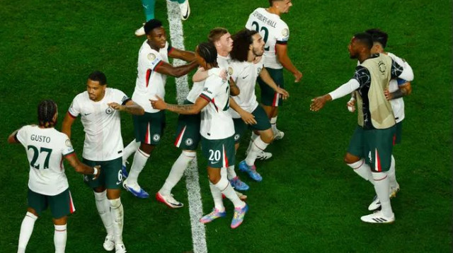 יריבה נוספת בחצי הגמר. צ'לסי חוגגת (צילום: רויטרס)