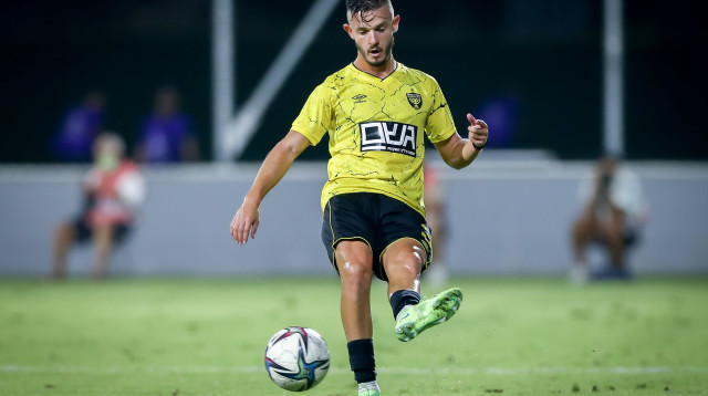 מקס גרצ'קין במדי בית"ר (צילום: מאור אלקסלסי)