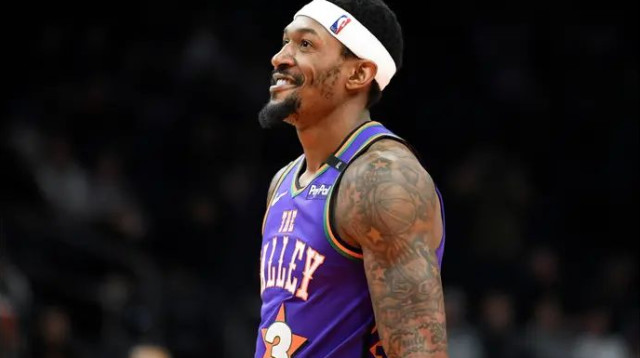 העסק לא מתרומם. בראדלי ביל (צילום: GettyImages, Kelsey Grant)