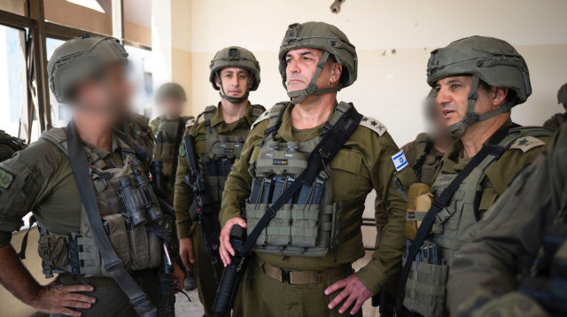 הרמטכ"ל אייל זמיר בחאן יונס (צילום: דובר צה"ל)