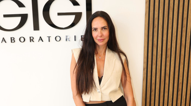 עם התחבושת, ללא הגבס (צילום: אור גפן)