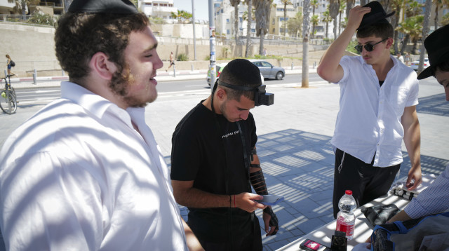 תפילין (צילום: מיכאל גלעדי, פלאש 90)