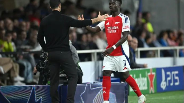 כמה שהוא מחכה לחזרתו של הכוכב האנגלי. ארטטה וסאקה (צילום: אימג'בנק  GettyImages)