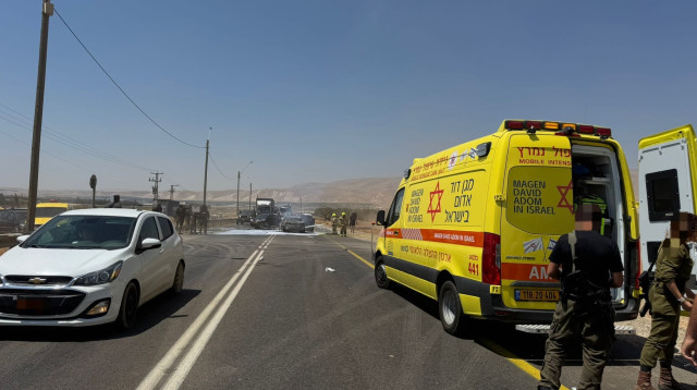 זירת התאונה סמוך לפצאל (צילום: תיעוד מבצעי מד"א)