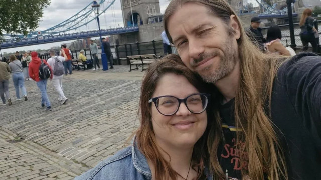  שרליז סטורם ומאט (צילום: Kennedy News and Media)