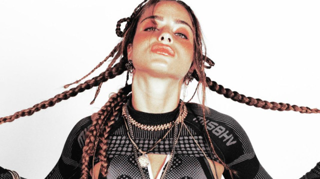 נועה קירל (צילום: אן קיסליובה)