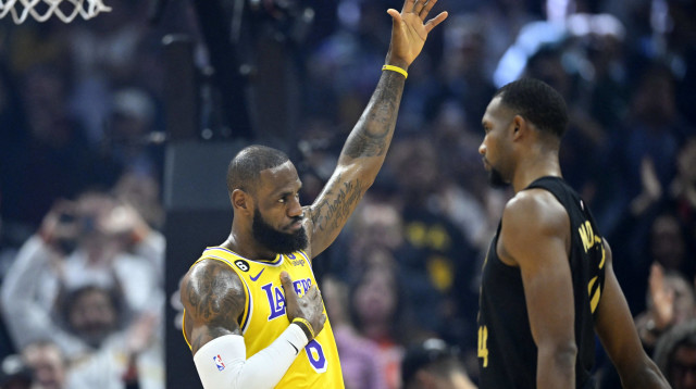 שב לקליבלנד, הודה על התמיכה והפסיד. לברון ג'יימס (צילום: רויטרס)