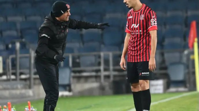 זיו אריה עם מתן חוזז (צילום: ברני ארדוב)