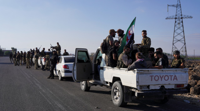 כוחות הצבא בסווידא, סוריה (צילום: REUTERS/Karam al-Masri)