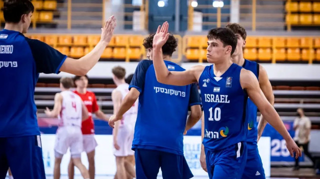 עומר מאייר, שחקן נבחרת העתודה (צילום: אתר רשמי, פיב"א)