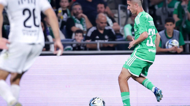 זיו בן שימול שחקן מכבי חיפה (צילום: מאור אלקסלסי)