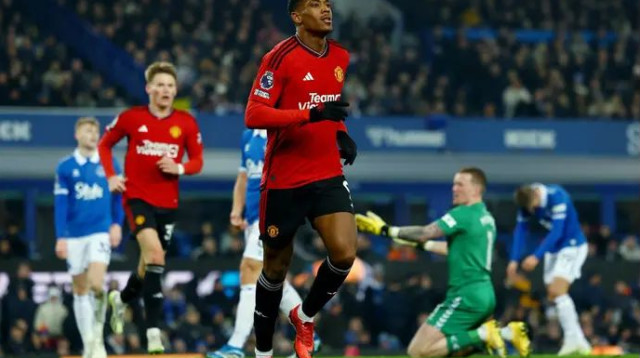 המשיך את החגיגה. מרסיאל (צילום: רויטרס)