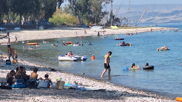 חוף סוסיתא כינרת (צילום: אושרי בן דור, איגוד ערים כינרת)