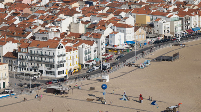 חוף בפורטוגל (צילום: רויטרס)