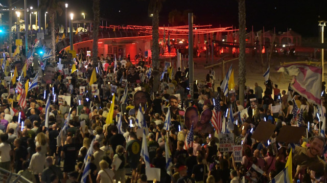 צעדה למען עסקת חטופים (צילום: אבשלום ששוני)