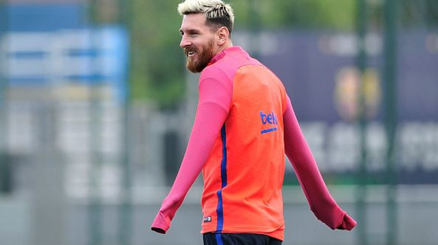 ליאו מסי באימון ברצלונה (צילום: Joan Cros Garcia/Corbis via Getty Images)