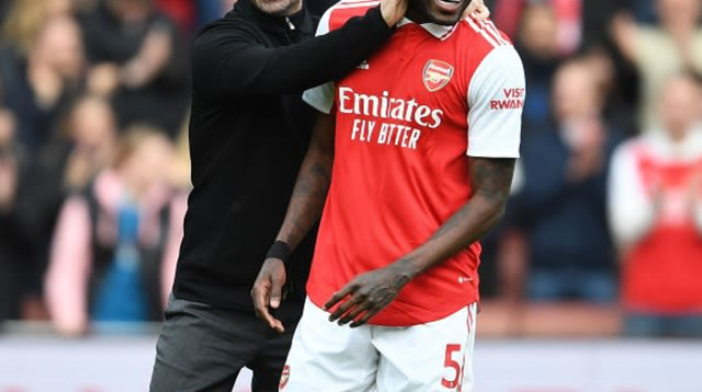 תומאס פארטיי ומיקל ארטטה בימים יפים יותר (צילום: Stuart MacFarlane)