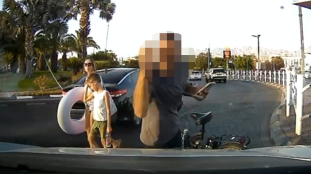 התוקף באילת (צילום: מצלמות הרכב)