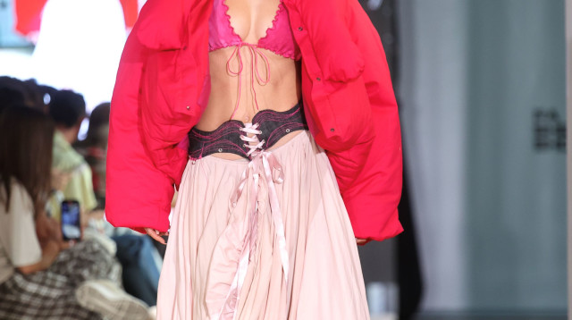 שי מיינספייזר לוין - תצוגה של החוג לאופנה של אוניברסיטת חיפה  (צילום: יוסי קרסו)