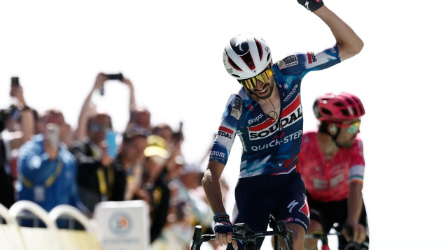 ולנטן פארה-פנטר רוכב אופניים צרפתי, מנצח קטע 16 טור דה פראנס 2025 (צילום: רויטרס)