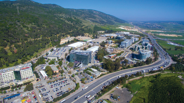 פארק הייטק ביקנעם (צילום:  אבינערי הפקות)