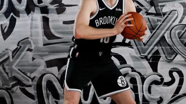 לפרקים נראה כמו שחקן נוער. וולף (צילום: GettyImages, Harry How)