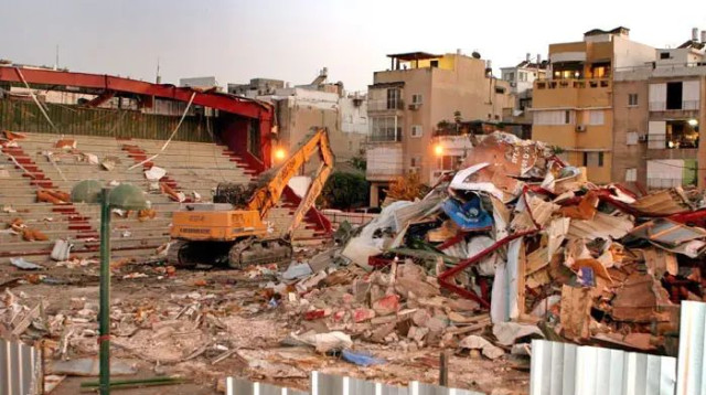 פרידה מאולם אוסישקין (צילום: שרון בוקוב)