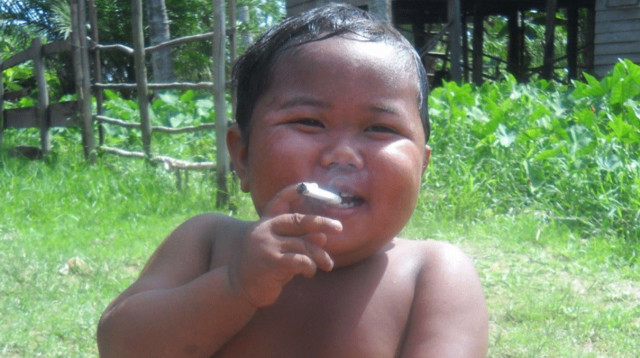 ארדי ריזאל. 40 סיגריות ביום (צילום: רשתות חברתיות)