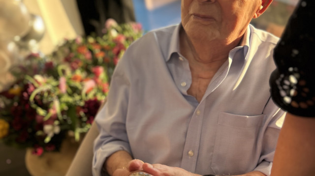 מיכאל מיקי גולדמן גלעד חוגג 100 (צילום: יוסי אחימאיר)