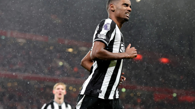 אלכסנדר איסק, חלוץ ניוקאסל (צילום: GettyImages)