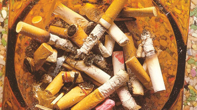 עטיפת האלבום "מחכים למשיח" של שלום חנוך, בעיצובו של דוד טרטקובר  (צילום: ללא קרדיט)