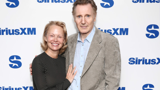 פמלה אנדרסון וליאם ניסן (צילום: Cindy Ord/Getty Images for SiriusXM)