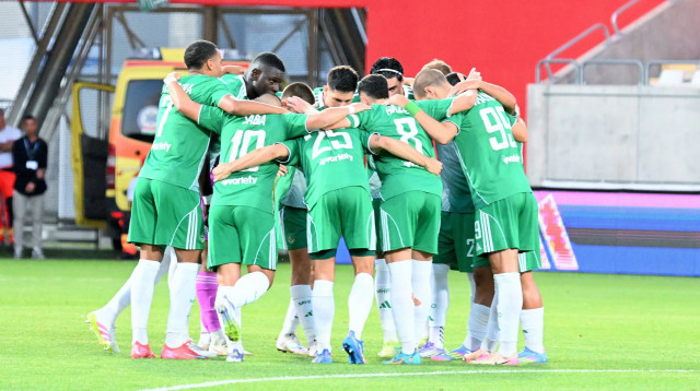 שחקני מכבי חיפה (צילום: אתר רשמי, ראובן כהן, מכבי חיפה)