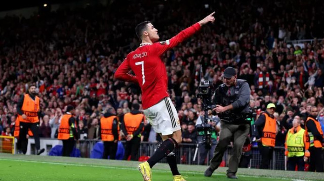 בדיעבד זו היתה טעות? רונאלדו ברגעים יפים יותר ביונייטד (צילום: אימג'בנק  GettyImages, Naomi Baker)