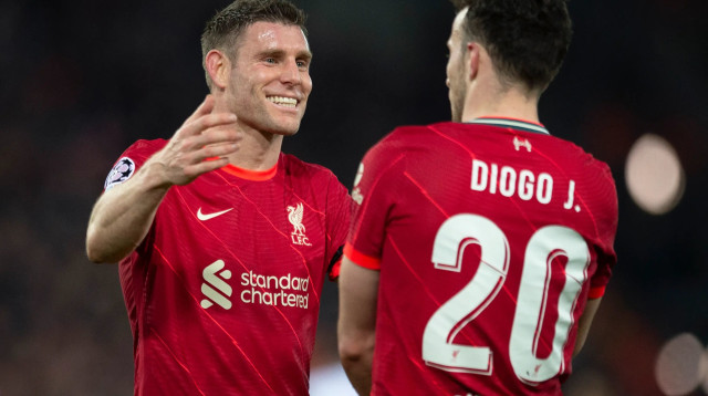 ג'יימס מילנר לצד דיוגו ז'וטה, ליברפול (צילום: GettyImages)