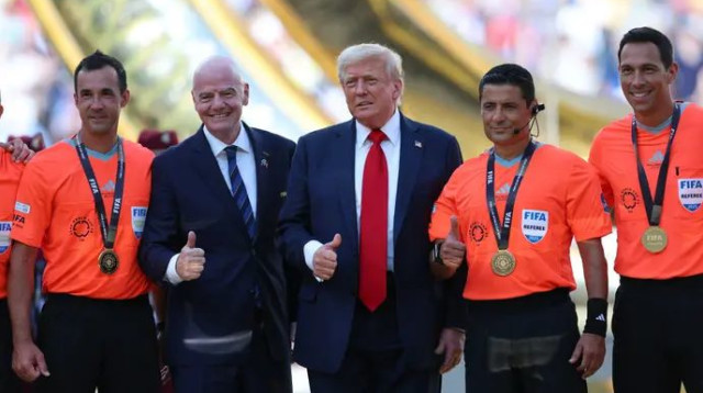 מסר נשלח גם אליו. דונלד טראמפ לצד ג'אני אינפנטינו (צילום: רויטרס)