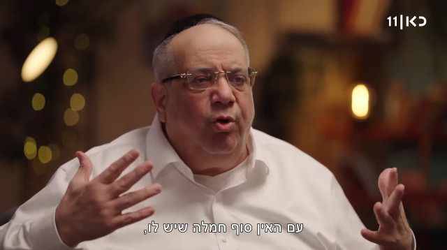יגאל גואטה בתוכנית "פגישה עם רוני קובן" בערוץ כאן 11 (צילום: צילום מסך כאן 11)