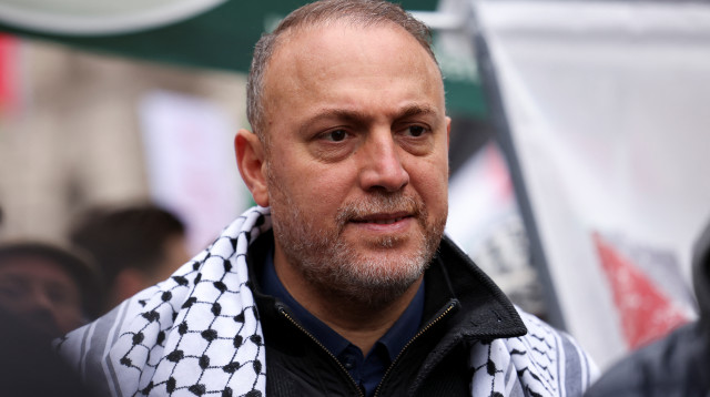 שגריר הרש"פ בבריטניה, חוסאם זומלוט (צילום: רויטרס)