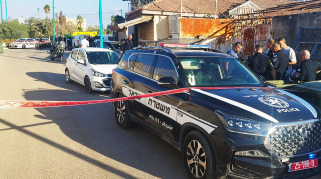 זירת הרצח בלוד (צילום: דוברות המשטרה)