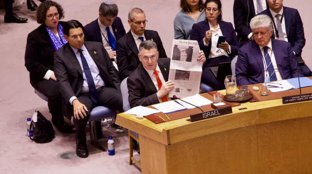 שר החוץ גדעון סער בדיון במועצת הביטחון של האו"ם (צילום: אוהד קב)