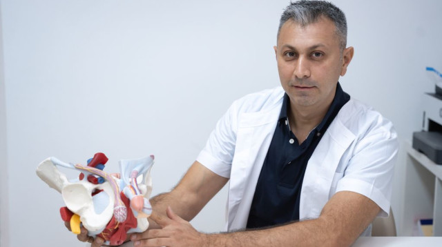 רוני קוליאקוב פיזיותרפיה וטיפול ברצפת אגן (צילום: יחצ)