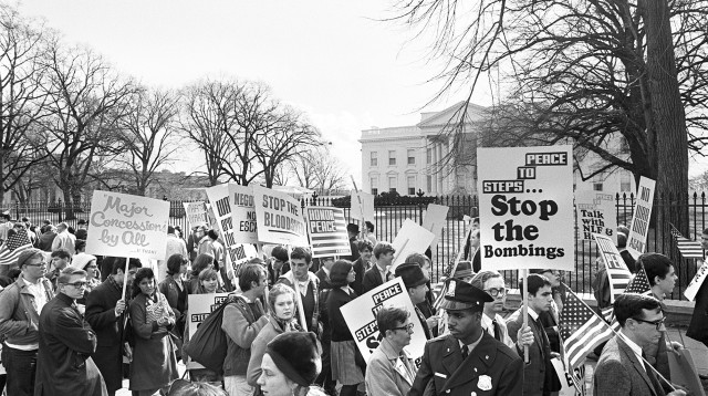 הפגנה נגד המלחמה בויאטנם (צילום: afp gettyimages)