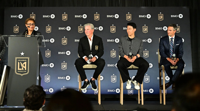 יונג מין סון מוצג כשחקן לוס אנג'לס FC (צילום: GettyImages)