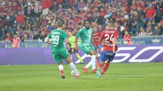 בפולין ממשיכים לזלזל (צילום: אתר רשמי, מכבי חיפה)