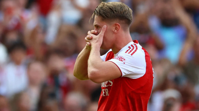 ויקטור גיוקרש שחקן ארסנל חוגג שער (צילום: רויטרס)