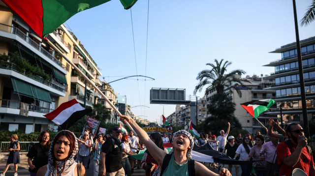 הפגנה פרו-פלסטינית ביוון (צילום: רויטרס)